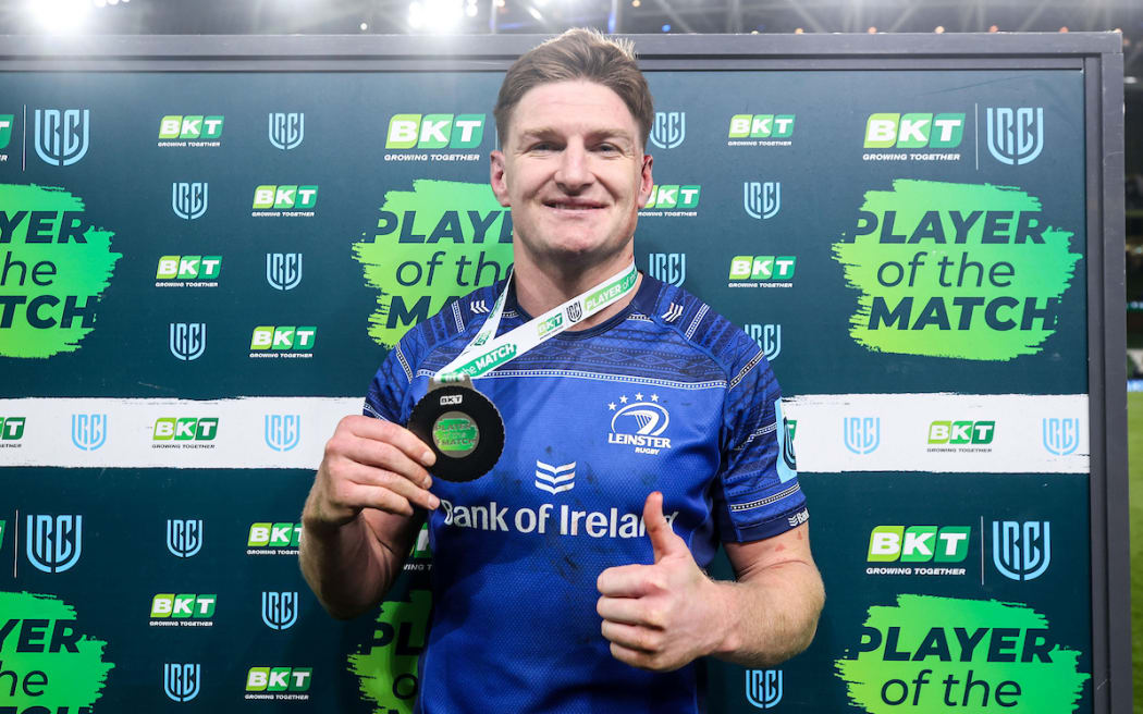 Leinster’s Jordie Barrett with the BKT URC Player of the Match Award.
