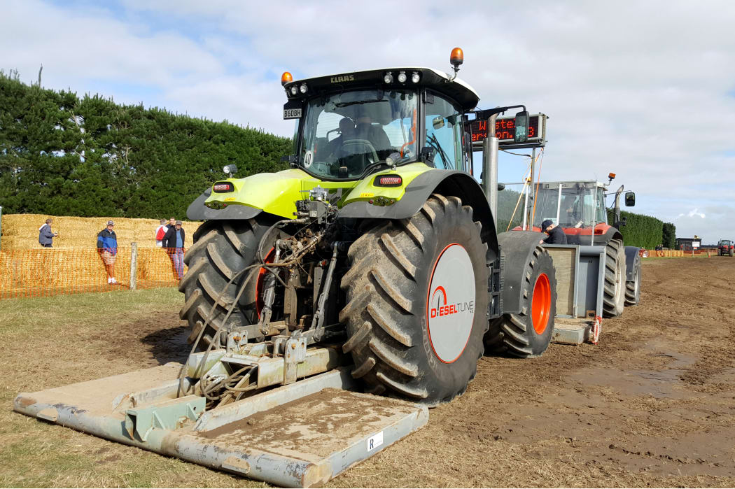 An agricultural demonstration the the South Island Agricultural Field Days in Kirwee.