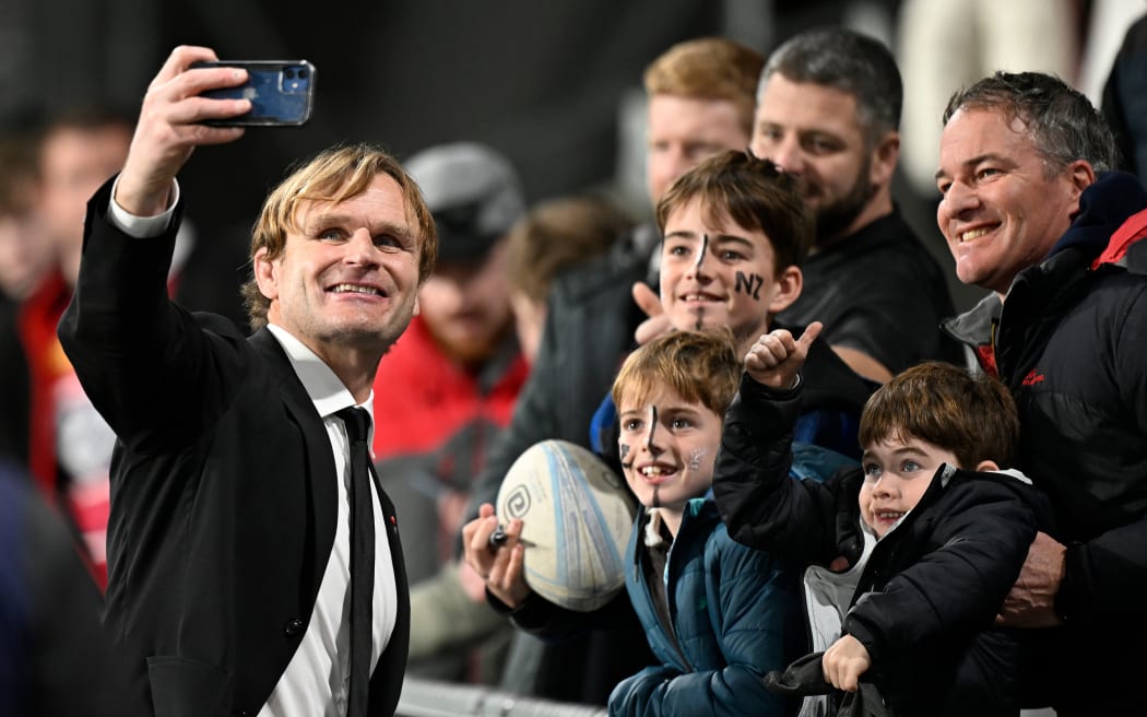 Scott Robertson poses for a selfie.