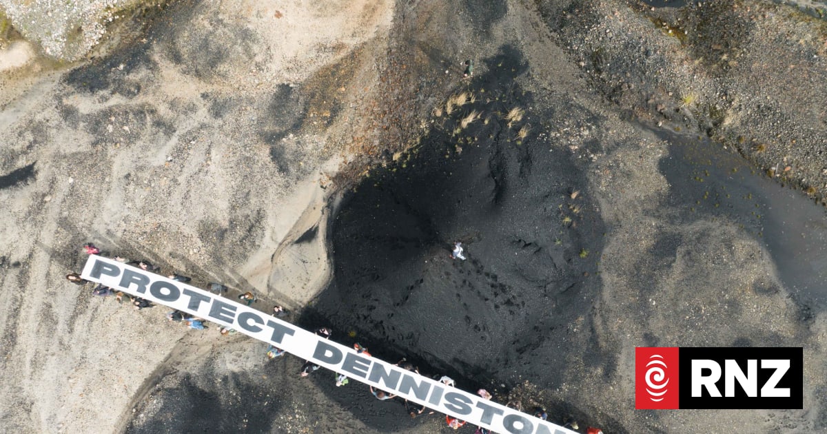 The fierce battle over mining on Denniston Plateau | RNZ