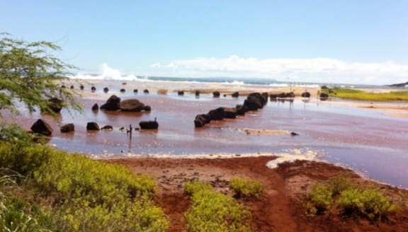 Flooding on the island of Kauaʻi, Hawaiʻi, impacts the cultural practice of paʻakai (salt) cultivation.