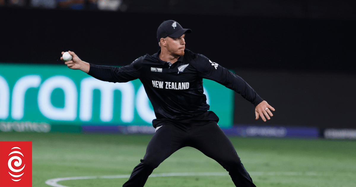 Cricket - Left is sometimes right for New Zealand's switch-hitting Phillips