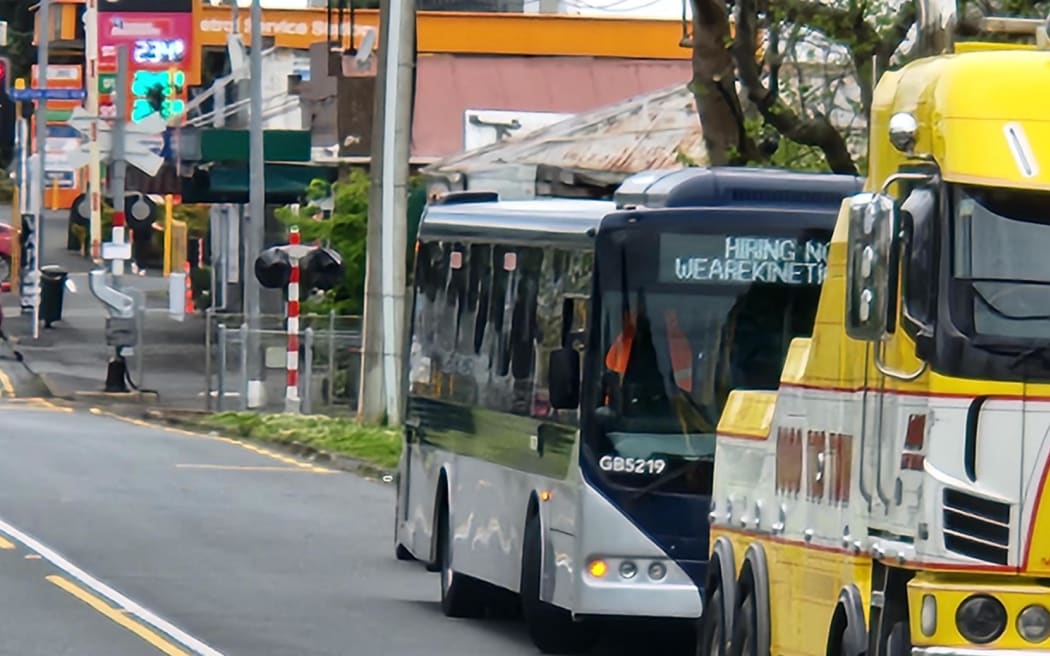 Police have closed parts of Captain Springs Road and Church Road after an assault on the number 74 bus service in Onehunga.