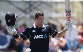 Henry Nicholls acknowledges the crowd at Saxton Oval after scoring his maiden ODI century.