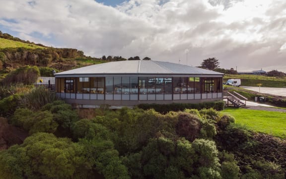 Oyster Cove Restaurant and Bar in Bluff