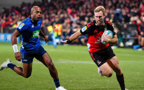 Braydon Ennor of the Crusaders scores a try during the Super Rugby Pacific Rugby Semi Final match, Crusaders Vs Blues, at Orangetheory Stadium, Christchurch, New Zealand, 16th June 2023. Copyright photo: John Davidson / www.photosport.nz