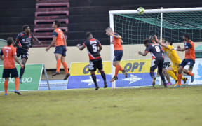 Kensi Tangis scored the opening goal of the match for Solomon Warriors.