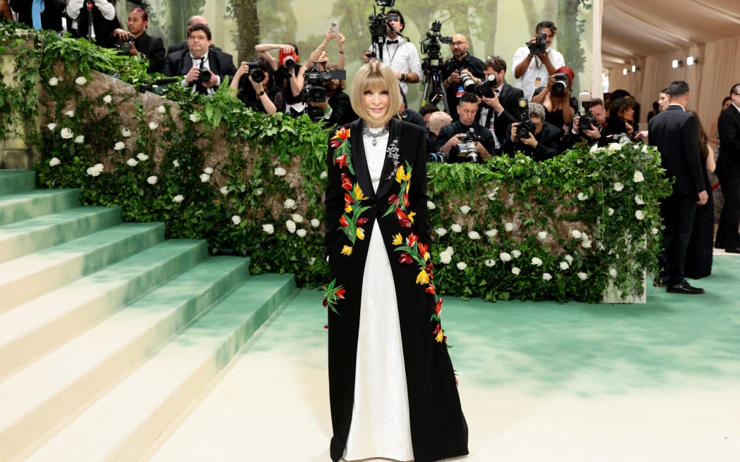 NEW YORK, NEW YORK - MAY 06: Anna Wintour attends The 2024 Met Gala Celebrating "Sleeping Beauties: Reawakening Fashion" at The Metropolitan Museum of Art on May 06, 2024 in New York City.   Dimitrios Kambouris/Getty Images for The Met Museum/Vogue/AFP (Photo by Dimitrios Kambouris / GETTY IMAGES NORTH AMERICA / Getty Images via AFP)