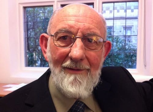 Dr Denis Muller is the senior research fellow at the Centre for Advancing Journalism in Melbourne.