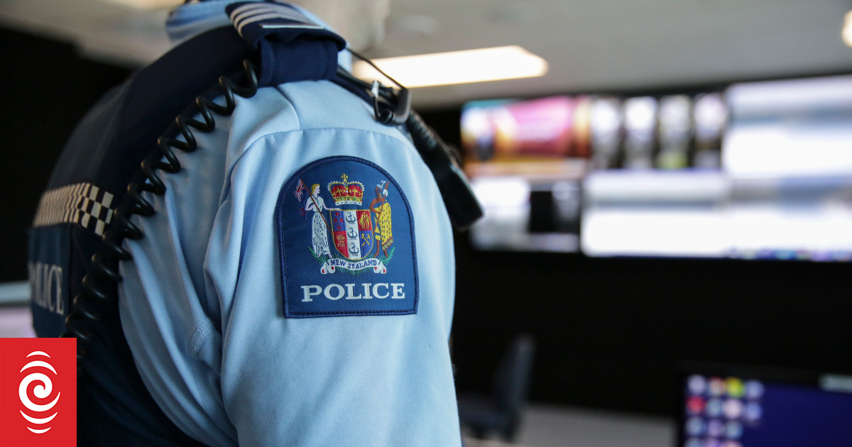 Former NZ police officer says 'better financial rewards' to work in Australia - Vimarsana News