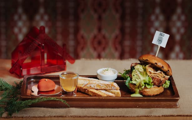Āhuru Kai Kōhua Poaka burger, winner of the 2025 Burger Wellington.