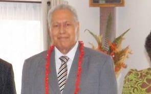 Ratu Seremaia Tuinausori Cavuilati (left) with His Highness the head of State of Samoa, Tuimaleali'ifano Va'aleto'a Sualauvi II and his Masiofo.