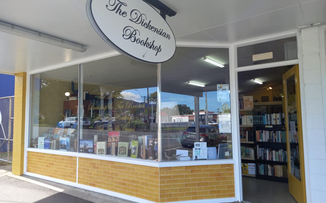 Shop front - Dickensian Bookshop, Featherston
