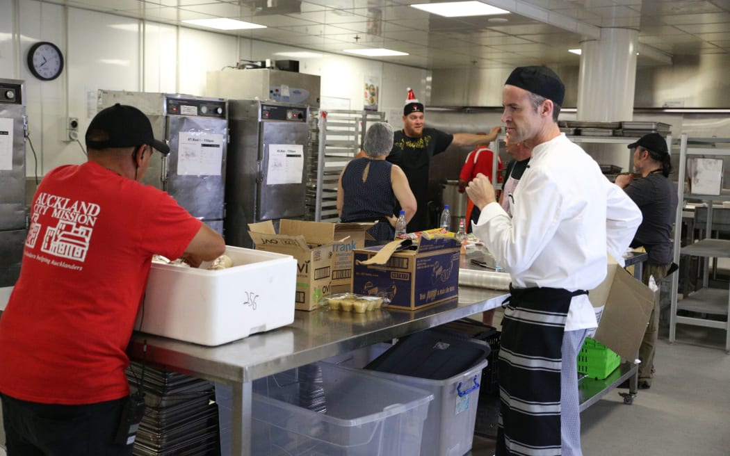 Head chef Steve Coffey supervises the preparations for the Auckland City Mission Xmas Day lunch.