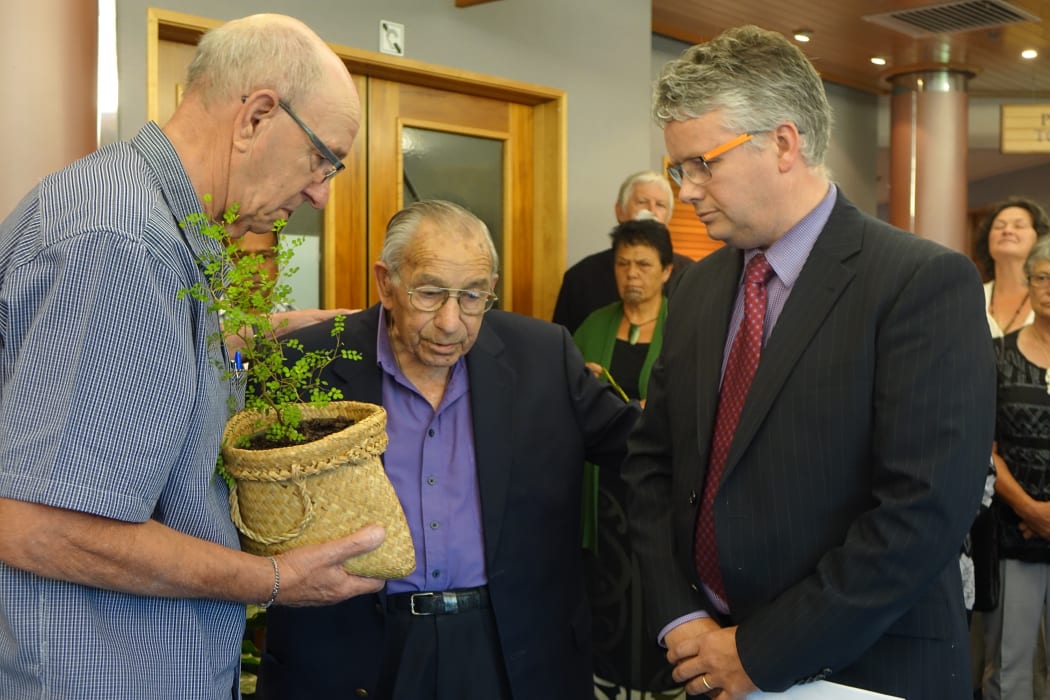 Kaumatua Rangikotuku Rukuwai (centre) blesses Hugh Johnson (left) and New Plymouth Mayor Andrew Judd following the handover of a petition likely to spark a referendum on the establishment of a designated seat for Maori on the council.