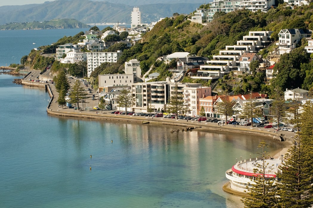 Wellington's Oriental Bay, Oriental Parade, sea wall