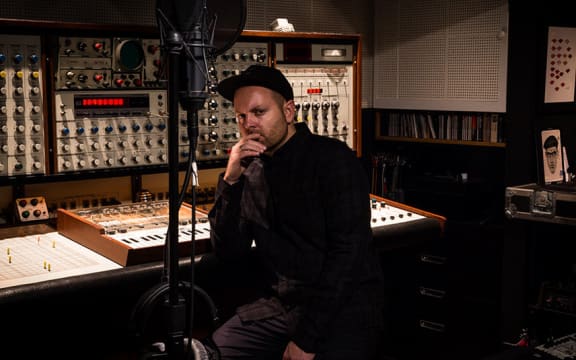 DJ Shadow