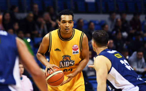 Marcel Jones of the Taranaki Mountainairs.