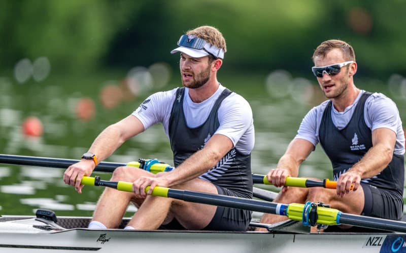 Coxless pair aim to keep legacy going in Paris | RNZ
