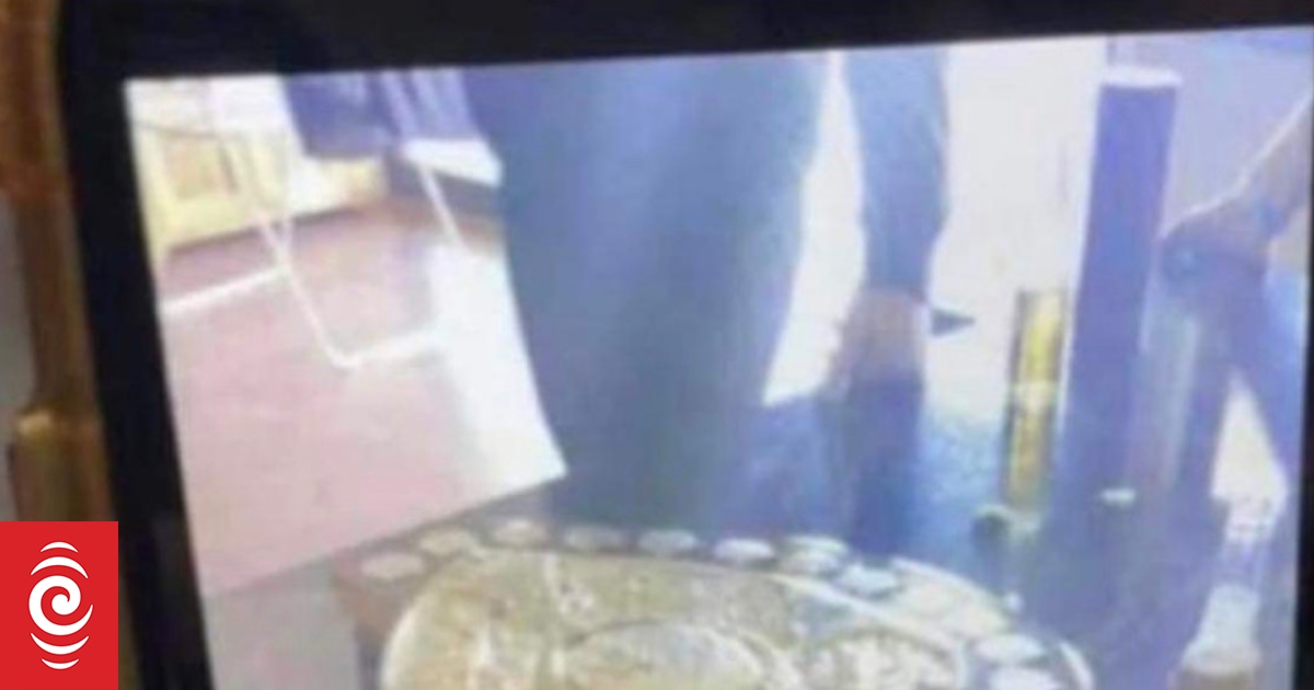 Ranfurly Shield accidentally dropped, white powder remains unknown, investigation finds - Vimarsana News