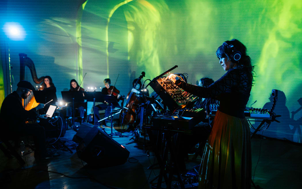 Dream Chambers performing alongside the Chatterbird ensemble