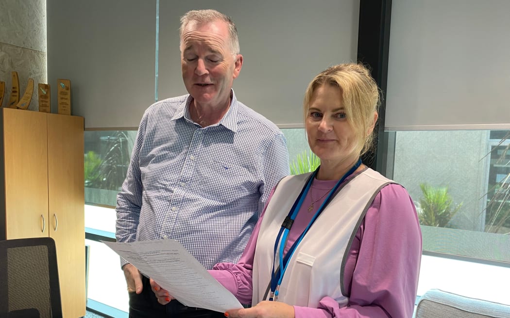 Whangārei District Mayor Ken Couper and Whangārei district civil defence emergency operations centre controller Victoria Harwood.
