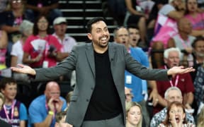 Head coach of the Breakers Mody Maor