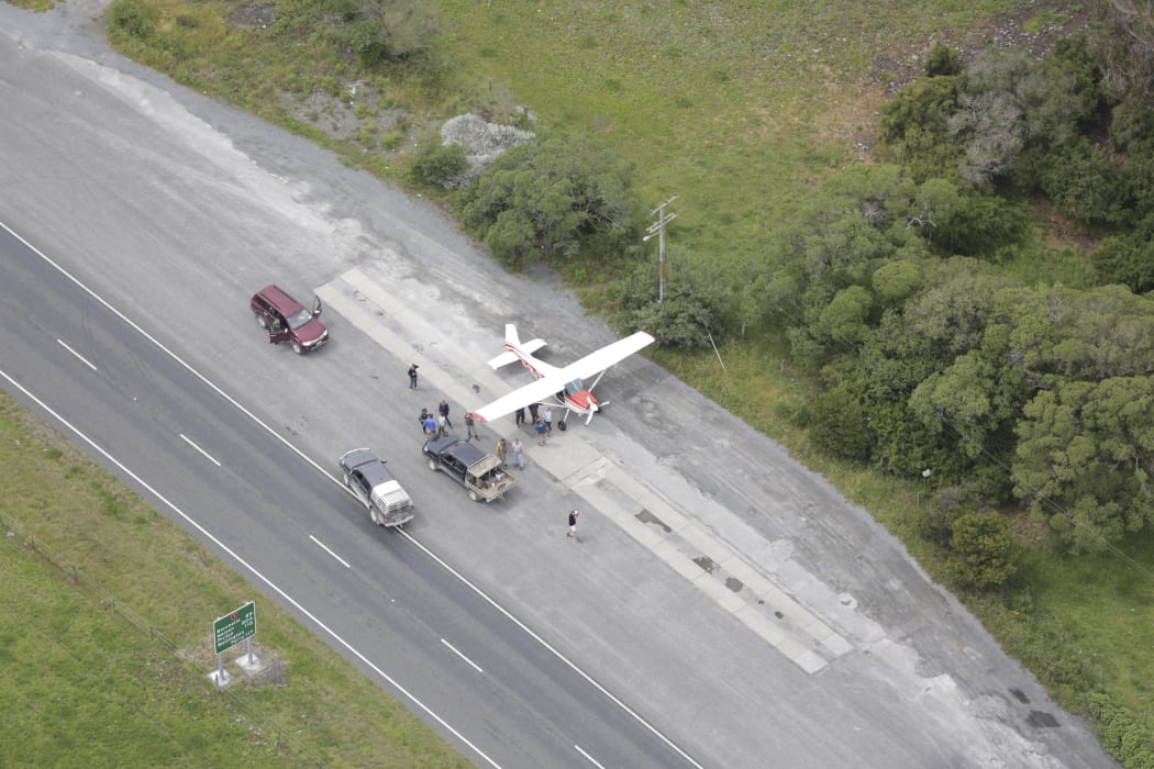 Plane lands on state highway 1