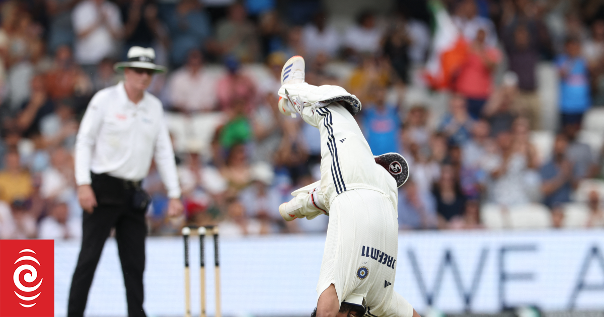 Pope's Heroics Revive England in Thrilling Test Match Showdown Against India