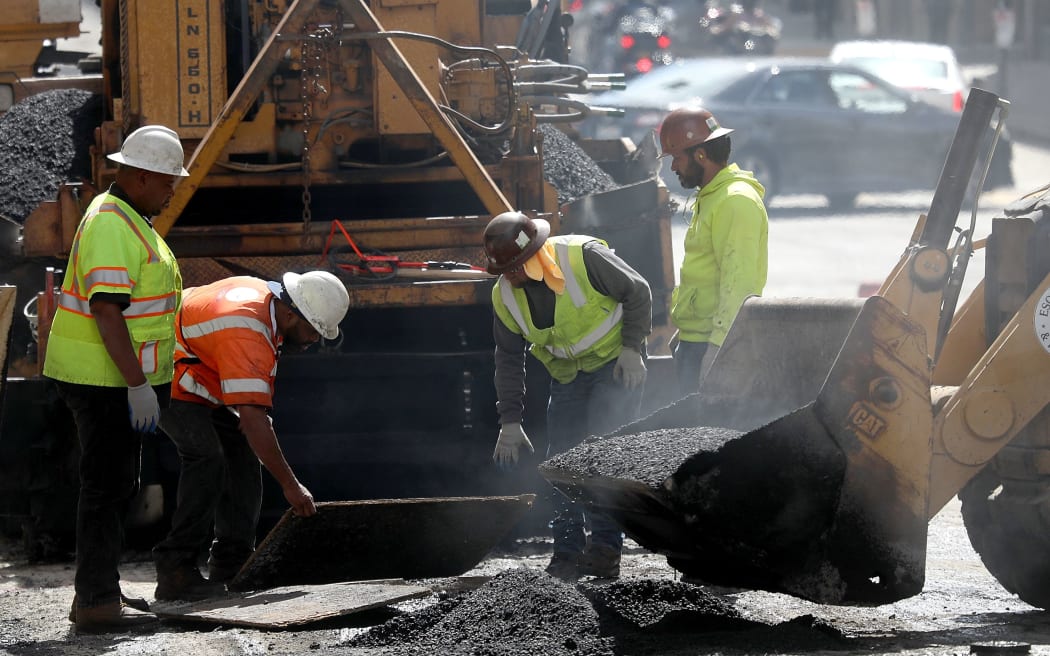 Newly released data by the Labor Department shows that US employers added 134,000 jobs last month with hiring increases within construction, manufacturing and health care sectors.
