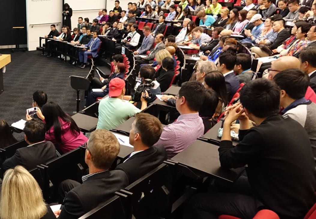 Hundreds attended a meeting at the University of Auckland on 1 April 2016 prompted by recent violent attacks on international students.