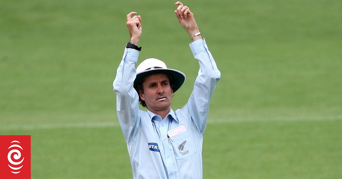 200 not out for Billy Bowden - Vimarsana News