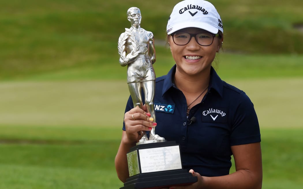Lydia Ko, receiving last year's overall supreme Halberg Trophy.