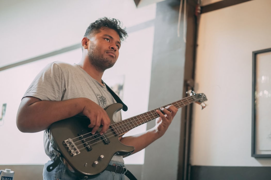 LEAO jamming some tunes