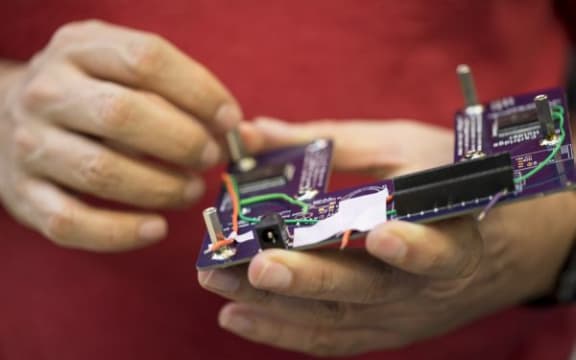 Digital fluidic system closeup