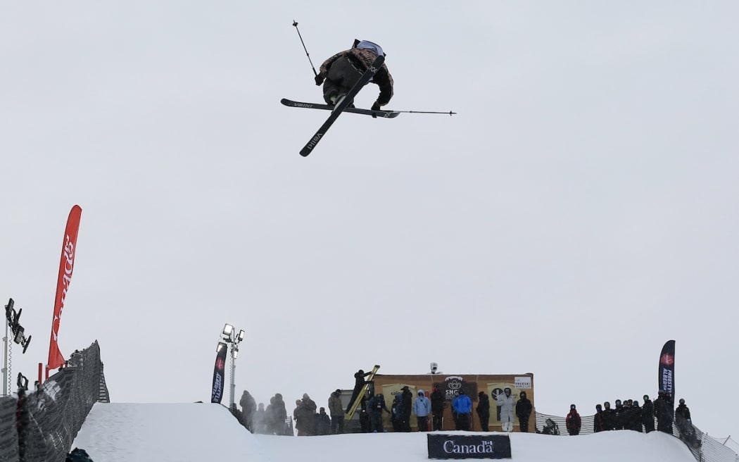 Finley Melville Ives in action during the World Cup qualification in Calgary. Credit FIS Park & Pipe.