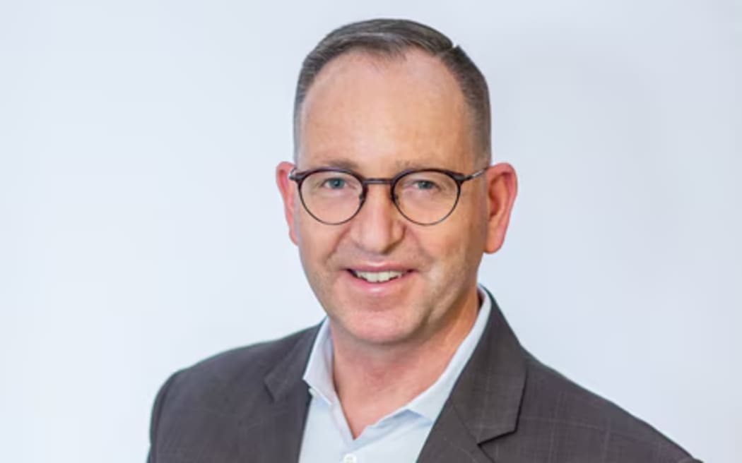 Simon Gordon billed himself as the guru of laparoscopic surgery.