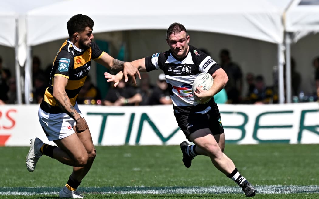 Nick Grigg of Hawke’s Bay runs during the NPC Final at Yarrow Stadium.