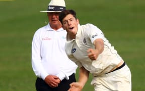 Spinner Mitchell Santner