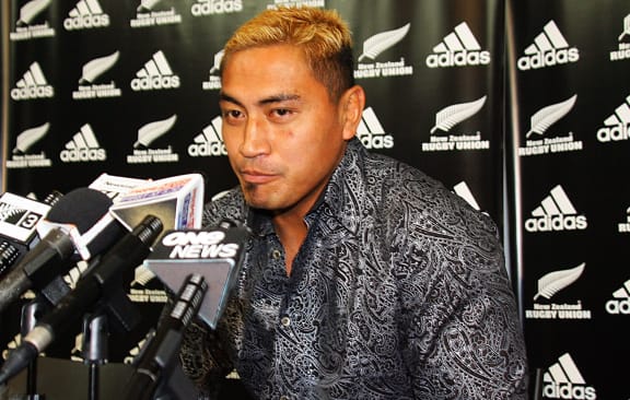 Jerry Collins announces his retirement from first-class rugby in 2008.