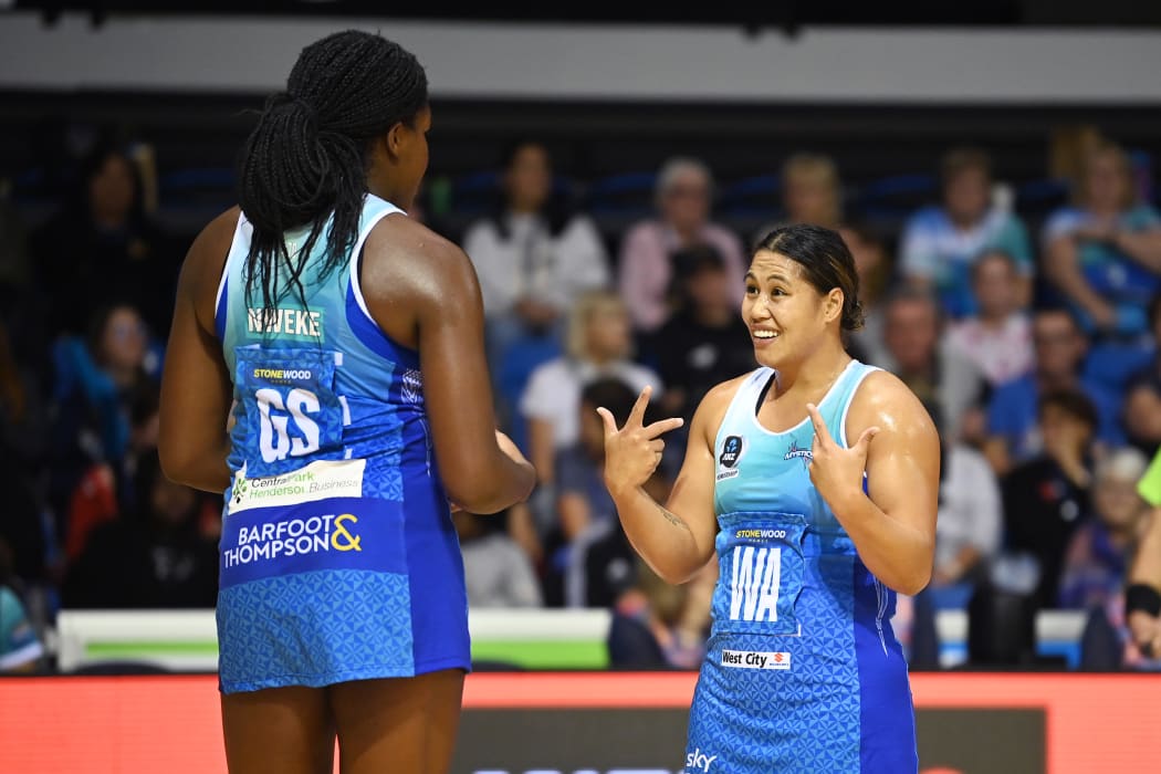 Grace Nweke (left) and Elisapeta Toeava