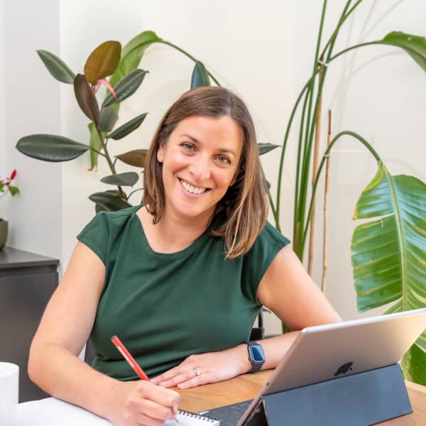 Miriam Raleigh is a paediatric dietitian and the founder of Child Nutrition, a group of dietitians specialising in children's food services in Australia.