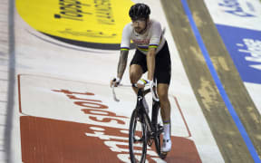 Bradley Wiggins pictured after winning the last day of the Zesdaagse Vlaanderen-Gent six-day indoor cycling race at the indoor cycling arena 't Kuipke, Sunday 20 November 2016, in Gent. The 76th edition takes place from November 15th until November 20th. BELGA PHOTO KRISTOF VAN ACCOM (Photo by KRISTOF VAN ACCOM / BELGA MAG / Belga via AFP)