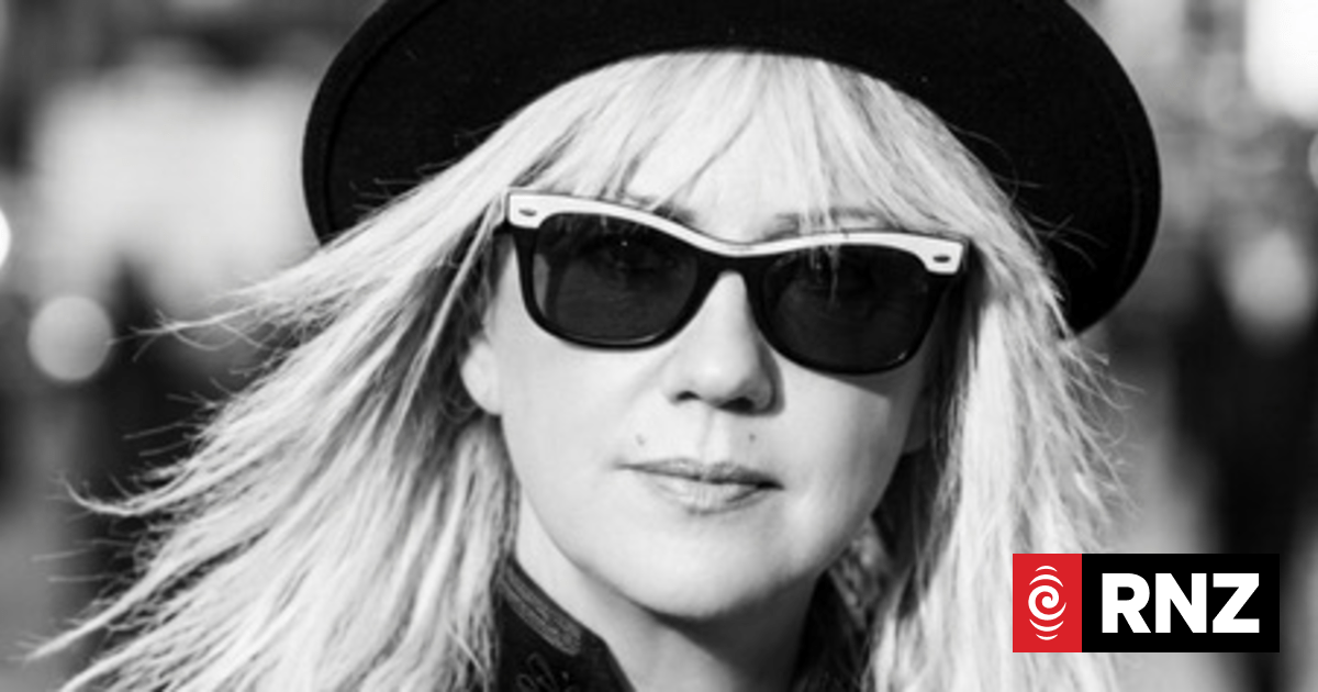 80's icon Sharon O'Neill shares heartfelt new music | RNZ
