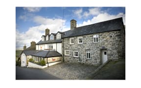 Castle cottage Ffordd Pen Llech