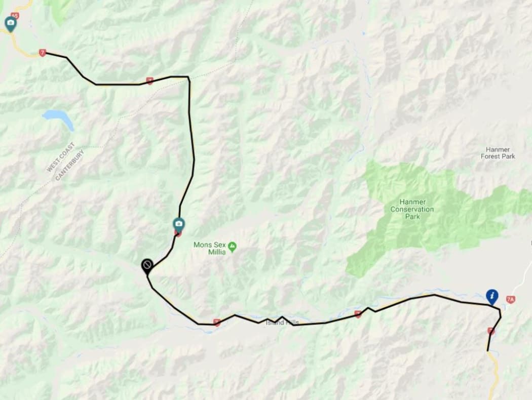 Road closure after Engineers Camp fire in South Island.