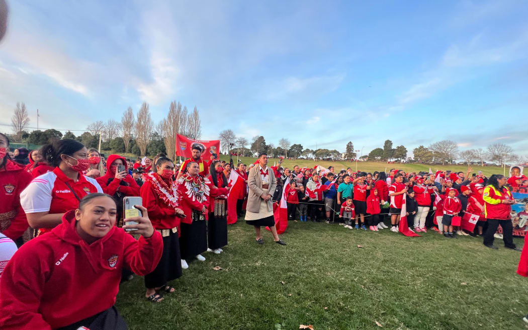 A vocal crowd of rugby league fans give the Kiwis and Mate Ma'a Tonga teams a warm welcome