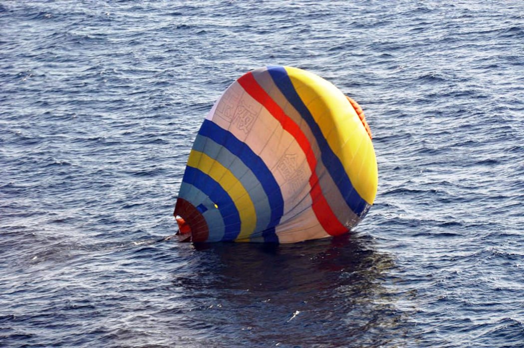 The hot air balloon in the East China Sea.