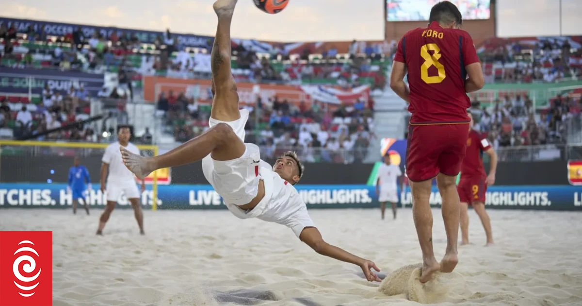 Tahiti sink Spain to secure place in Beach Soccer World Cup knockout phase - Vimarsana News