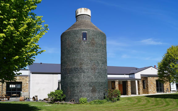 The Waikaia bottle house.